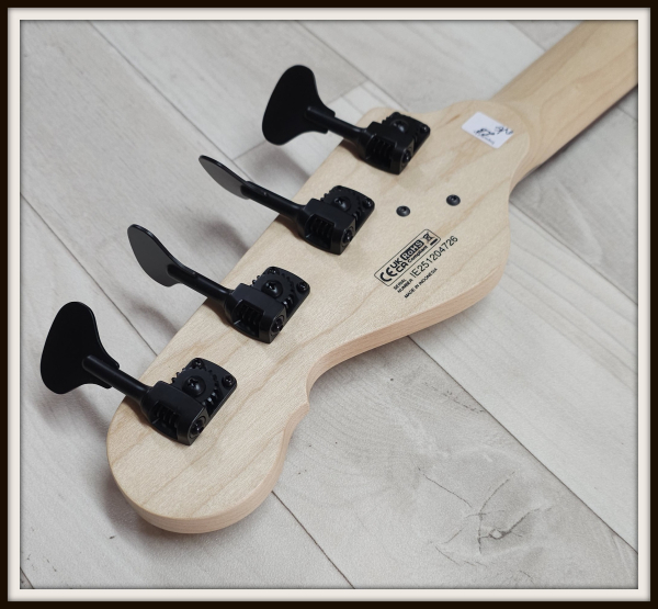 Dingwall SP1 4-String, Black Highgloss